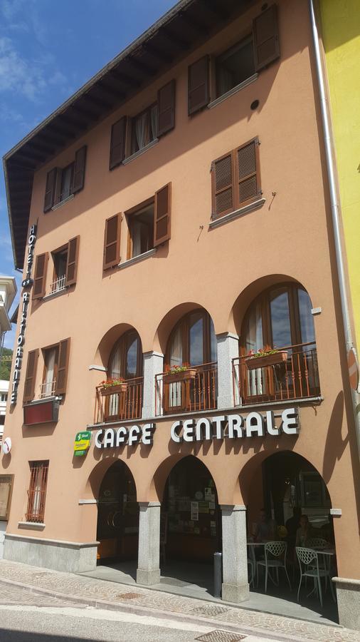 Hotel Ristorante Centrale Vestone Екстер'єр фото