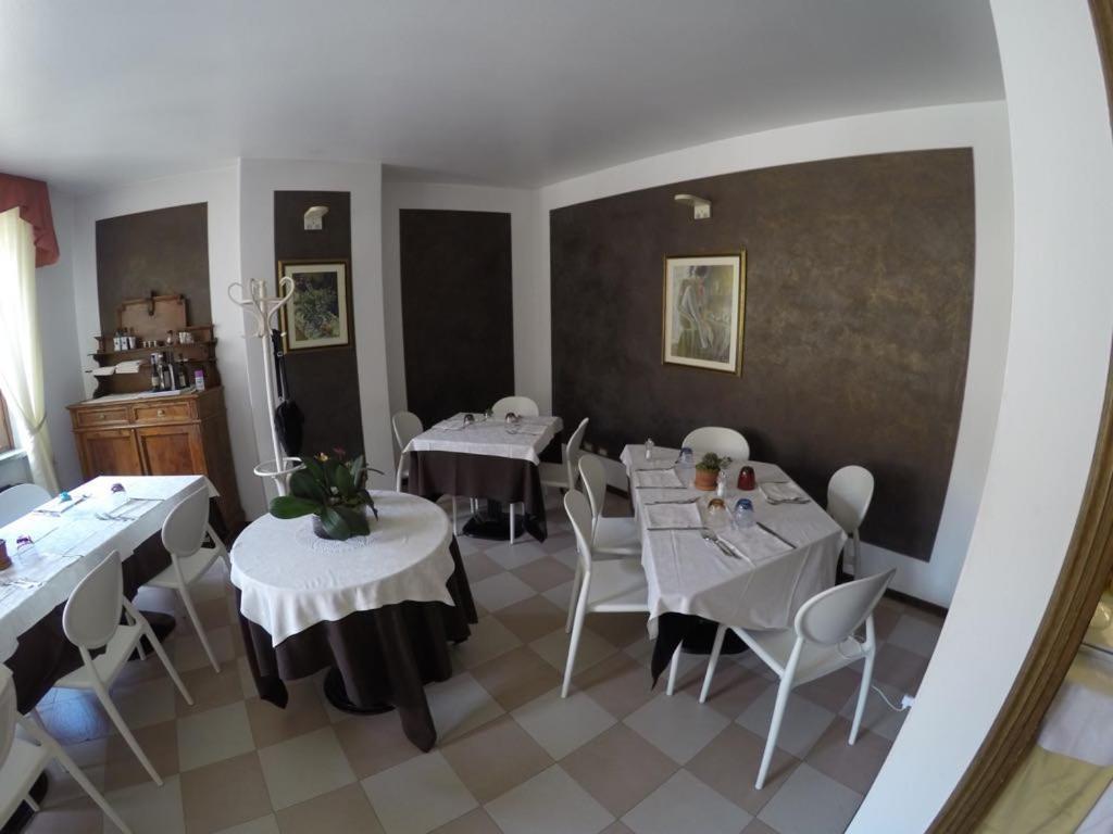 Hotel Ristorante Centrale Vestone Екстер'єр фото